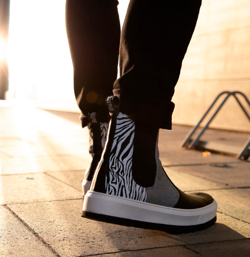 APTO ■ Moore Moore Summer Boots Moore Custom Boot: Stylish & Comfortable | Bullfeet